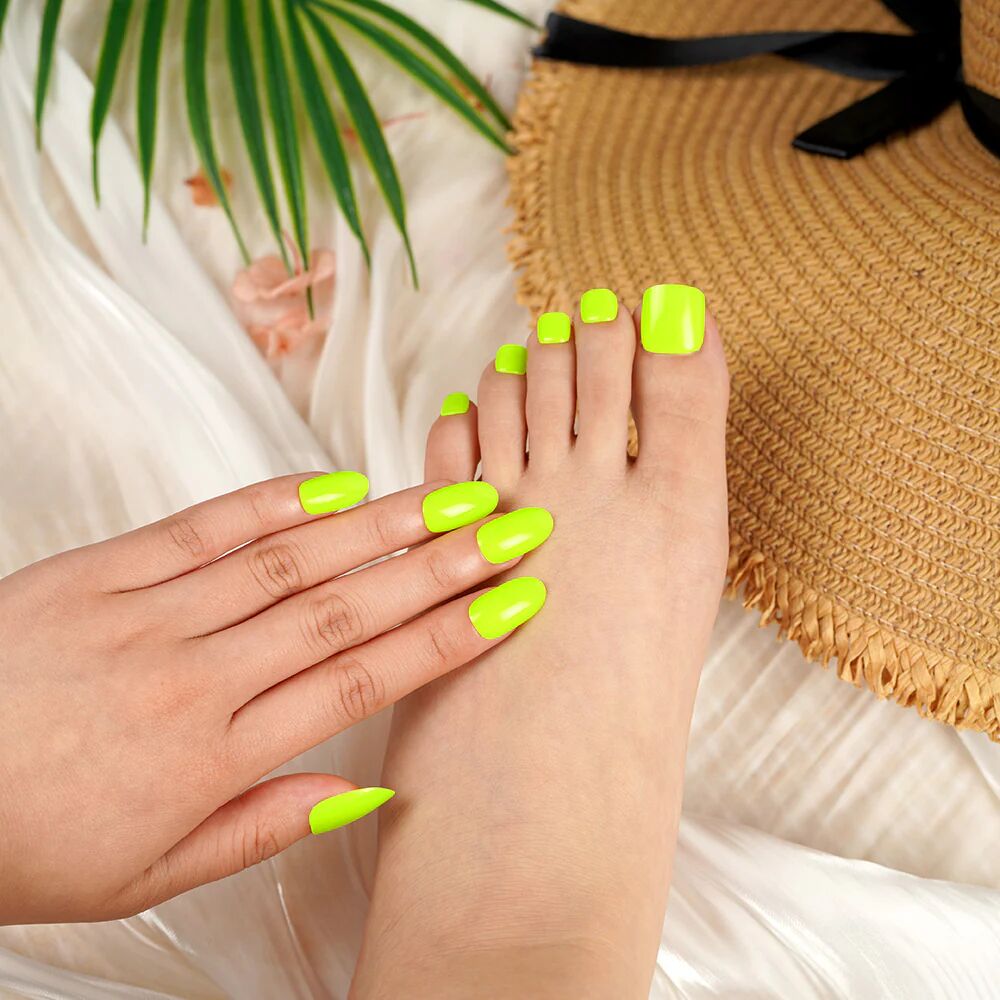 Bright Lime Green Semi-Cured Gel Pedicure Nails | Glowing Delight - 2528